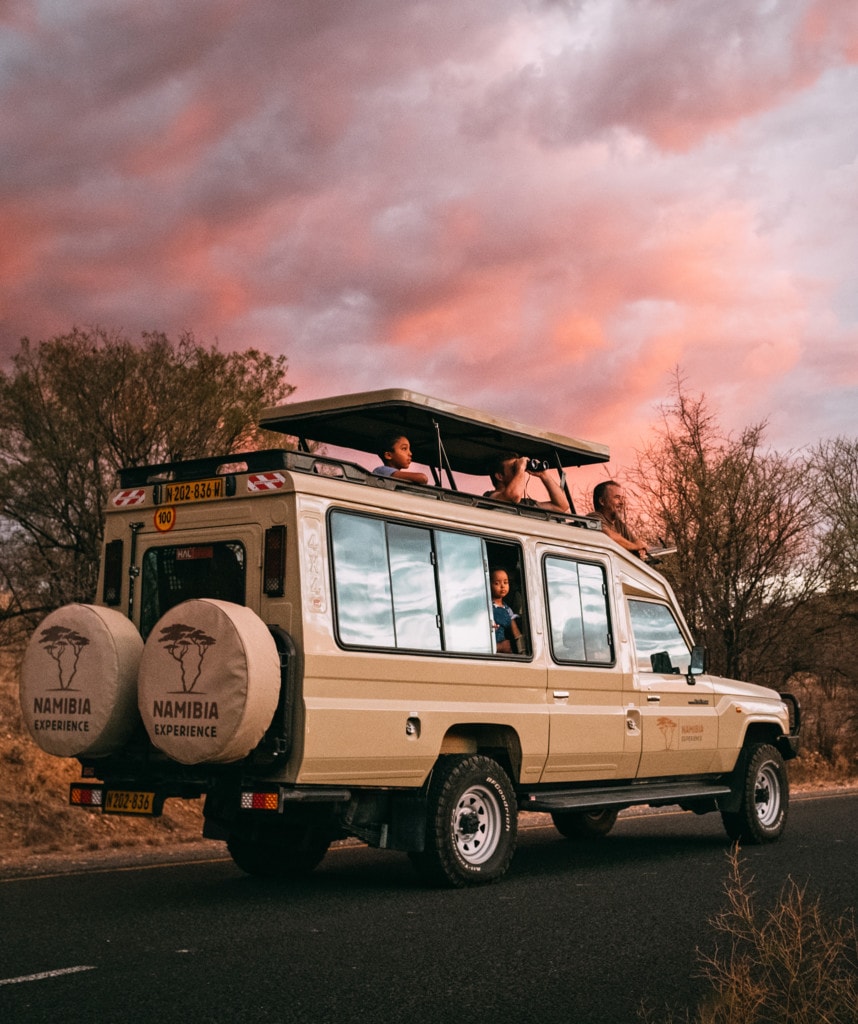 4x4 Safarifahrzeug Wanderreise Namibia