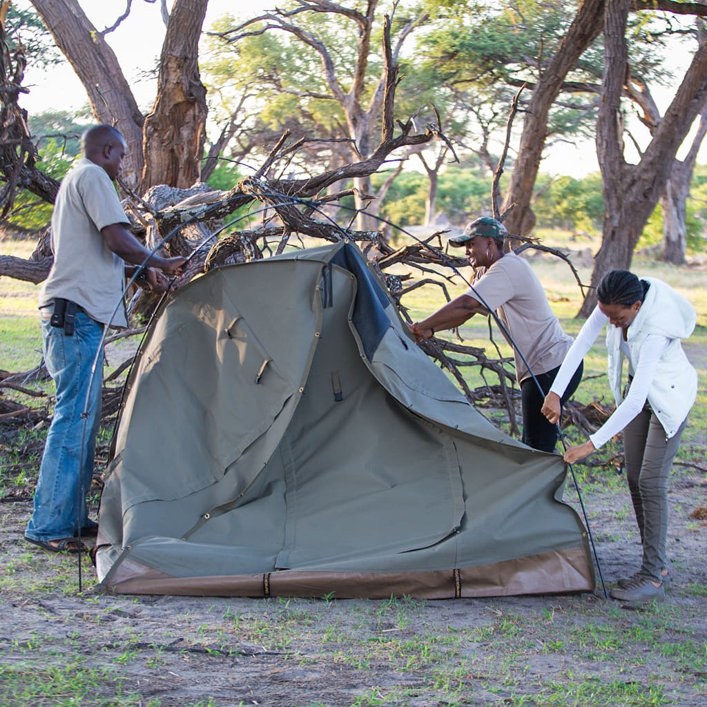 Mithilfe Camp Aufbau Botswana Camping