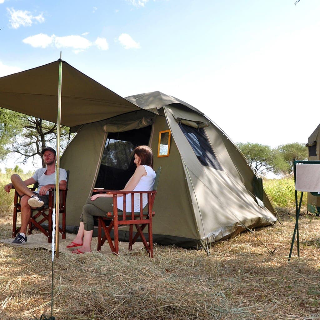 Außenansicht Kuppelzelt private Campingreise Tansania