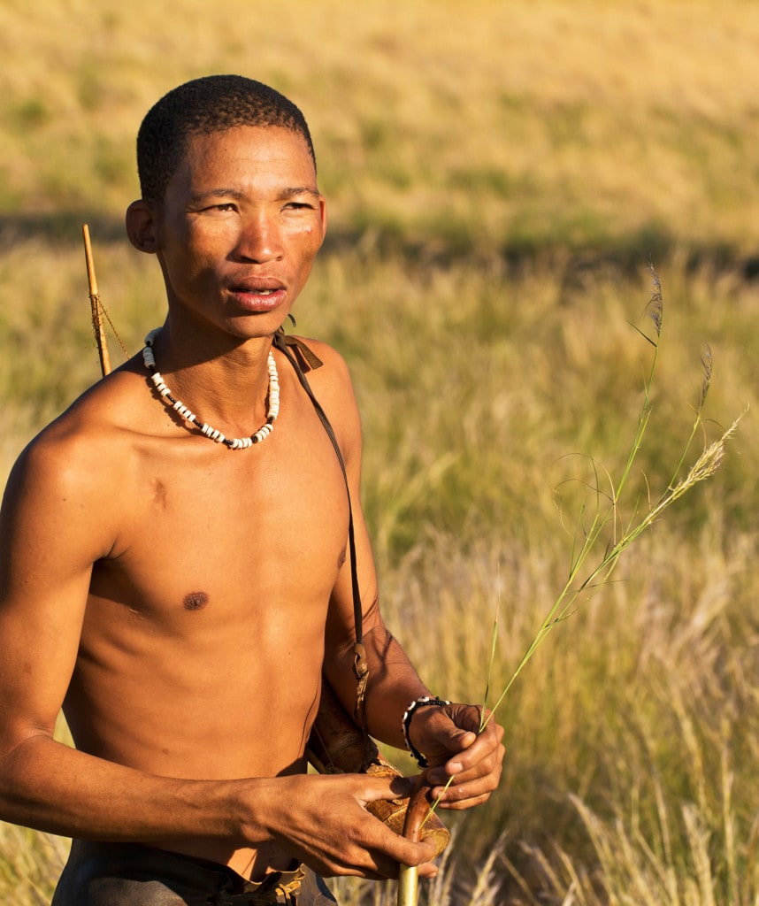 San auf Rundreise durch Namibia Botswana und zu den Victoria Falls