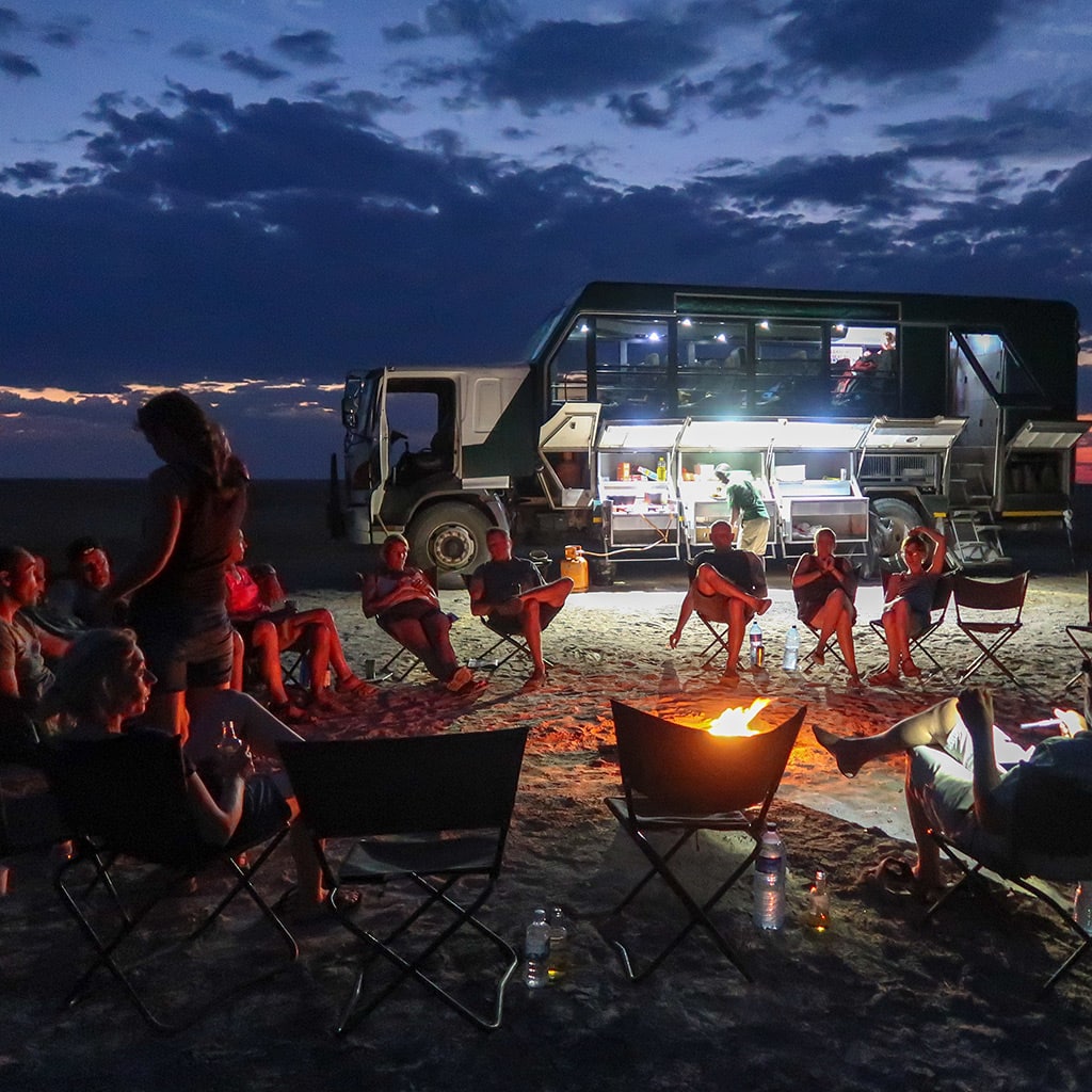 Lagerfeuer Gruppenreise Kenia Tansania