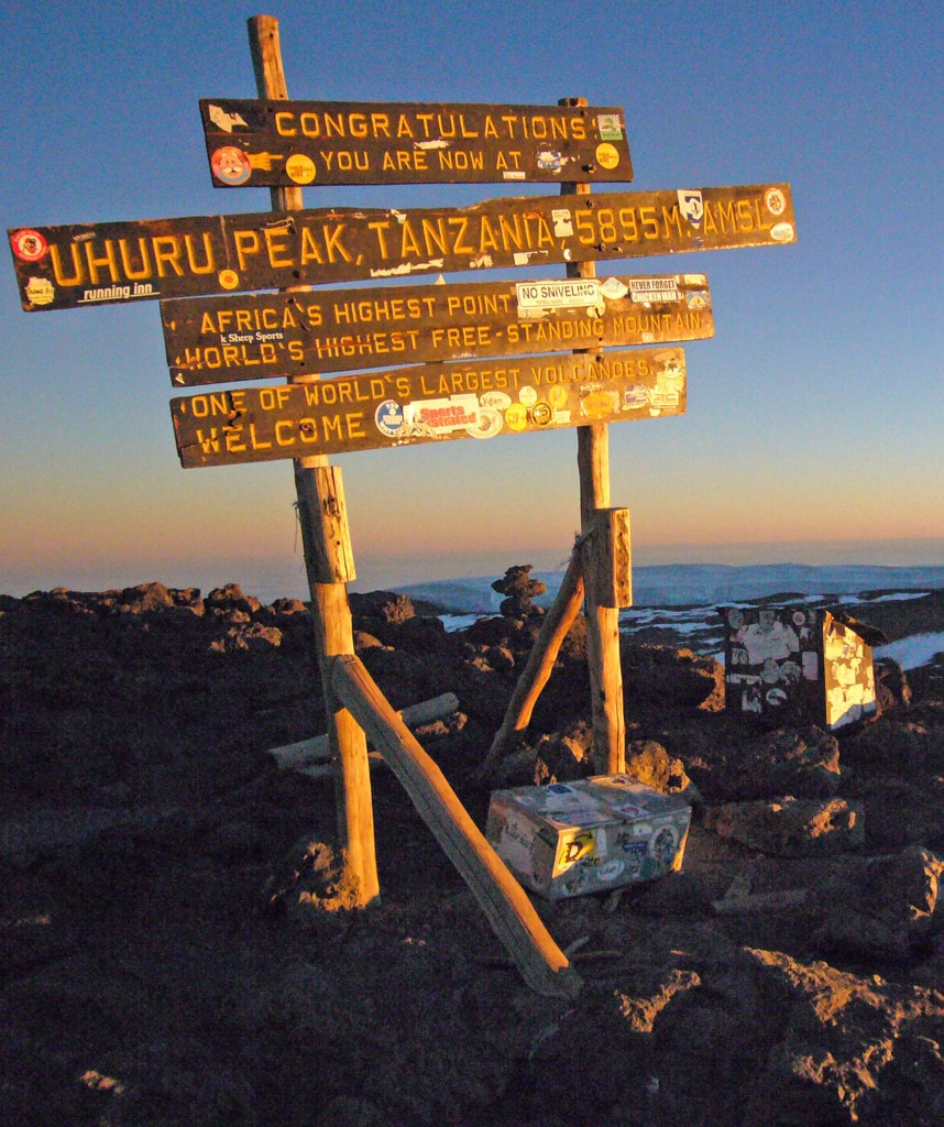 Gipfel Uhuru Peak auf der Marangu Route Mt Kilimanjaro
