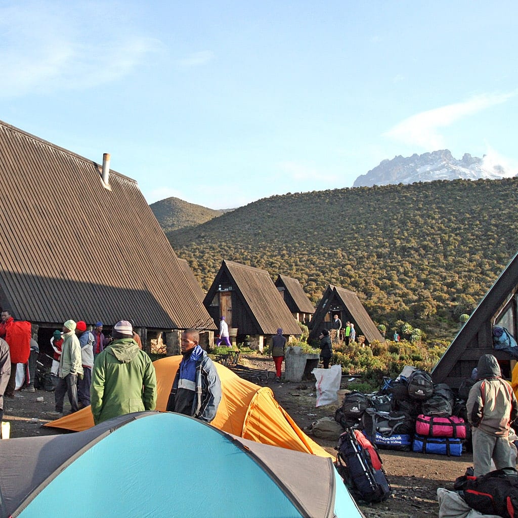 Bergmannschaft auf Kilimanjaro Marangu Route