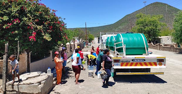 Wassertank Lieferung Graaff Reinet
