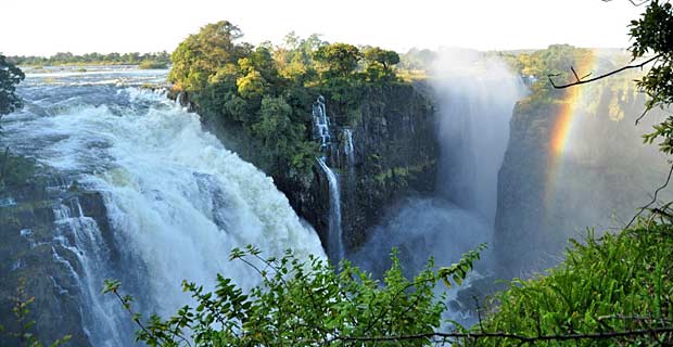 Victoria Falls in Simbabwe besuchen