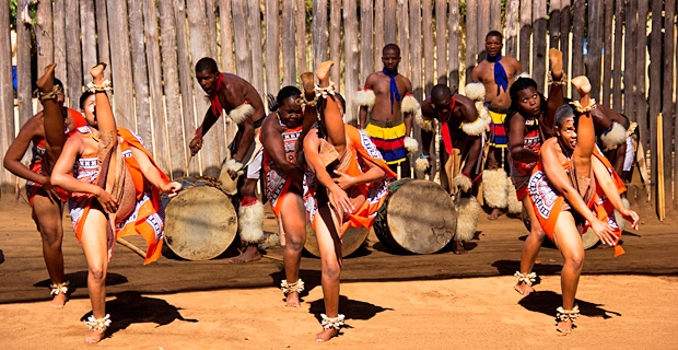 Bild-3_swaziland-dancers